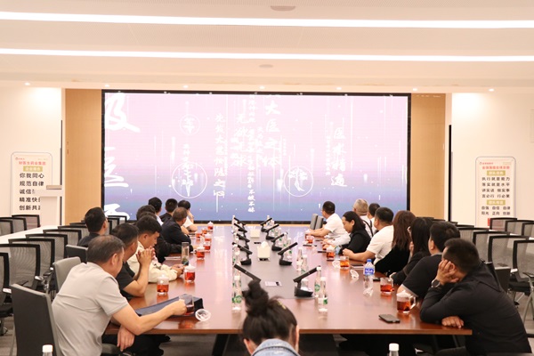 1758878937230736.jpg IMG_8795.JPG